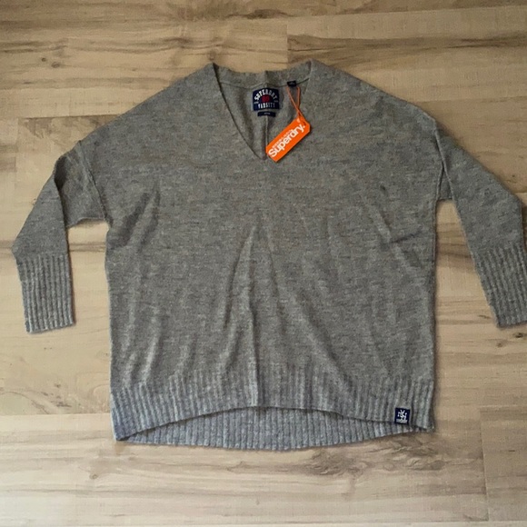 Superdry Varsity Sweater size M - Picture 2 of 3